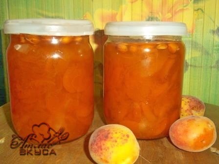 Абрикосовое варенье с косточками