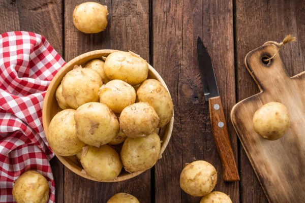 Как выбрать молодой картофель