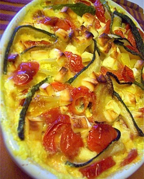 Запеканка из макарон с овощами в сырно–сливочном соусе