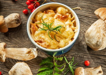 Жюльен из курицы с грибами