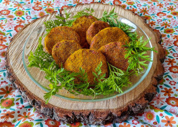 Льняные котлеты из жмыха моркови и свёклы